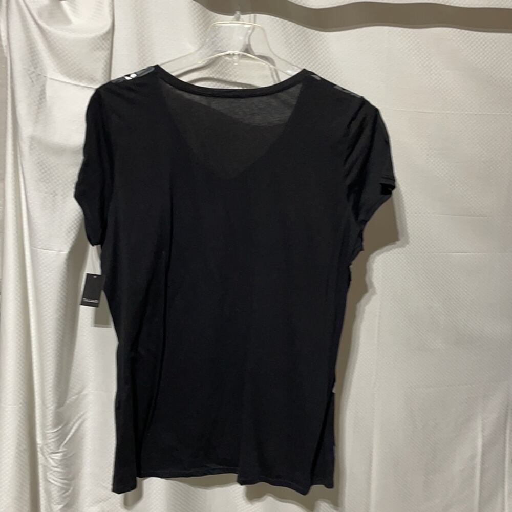 Tahari 2x black silver front floral graphic short sleeve 💯 Cotton t NWT - Picture 6 of 7